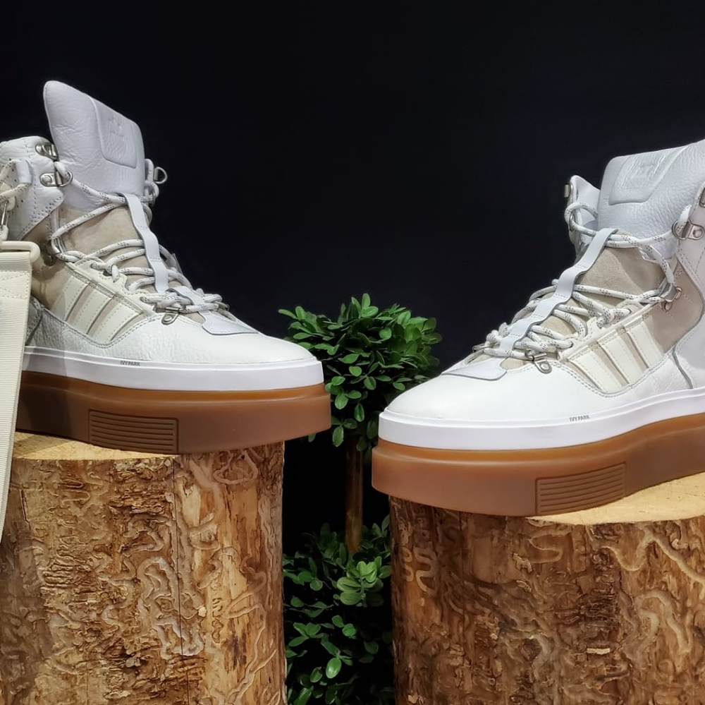 Ivy park sleek boot size 9.5 mens 10 wmns